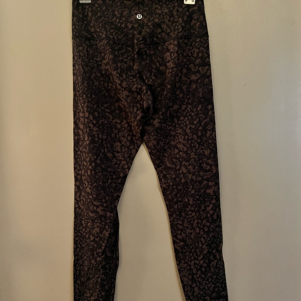 Lululemon Align leggings 28” size 8